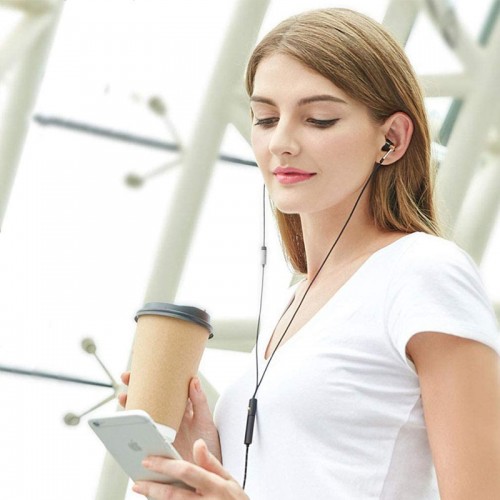Earbuds & Speaker