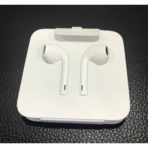 Earbuds & Speaker